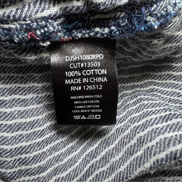 Dear John Flannel Size Large - Picture 7 of 7